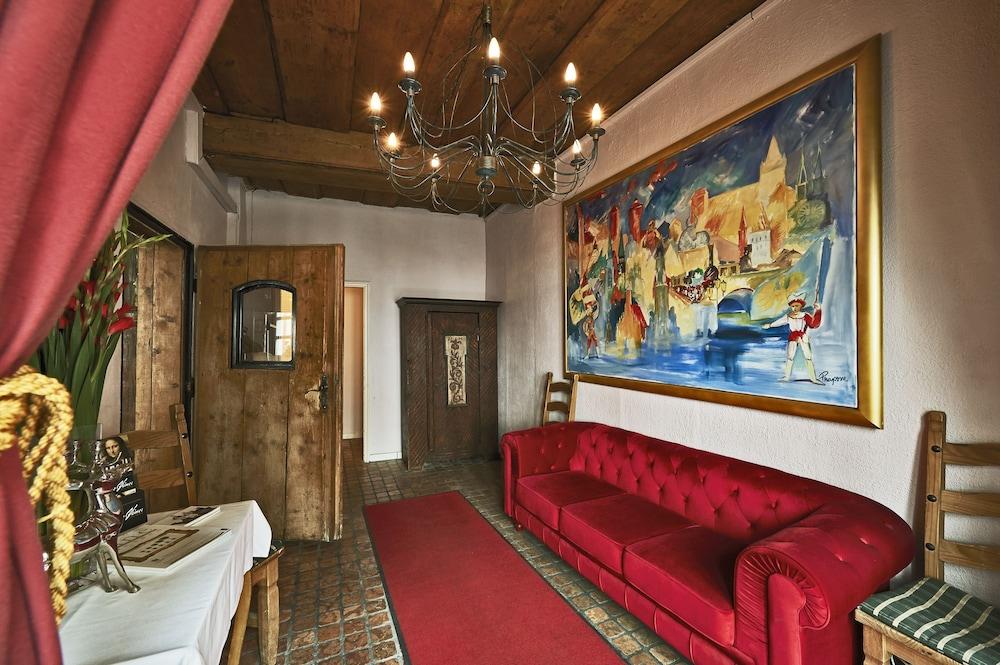 Elch Boutique 3*